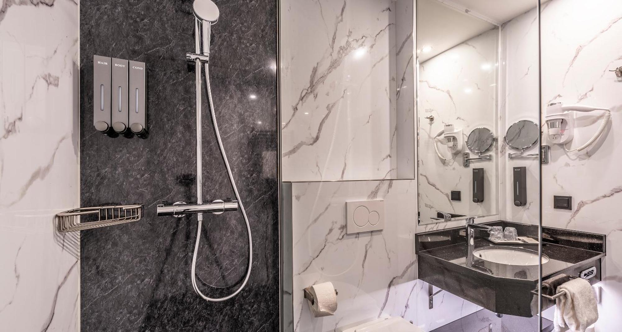 Plaza Inn Salzburg City Экстерьер фото